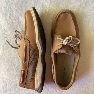 Sperrys size 8.5M